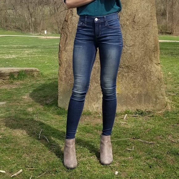 Express Denim - Express mid rise legging jeans